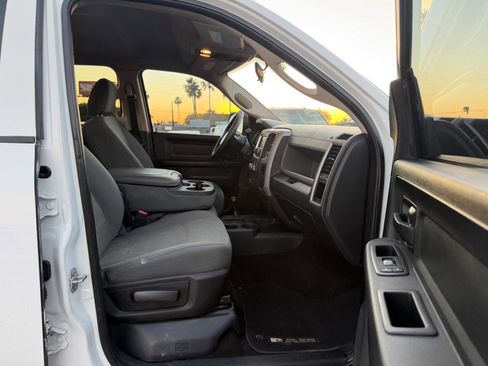 Used 2018 RAM 3500 Tradesman w/ Chrome Appearance Group image 22