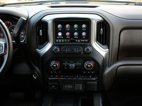 Used 2020 Chevrolet Silverado 1500 LTZ w/ LTZ Premium Package image 27