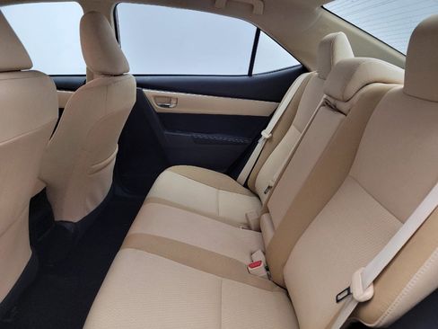 Used 2018 Toyota Corolla LE FWD image 18