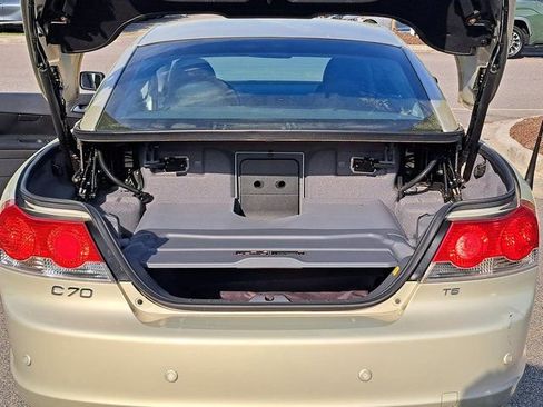 Used 2007 Volvo C70 T5 image 24
