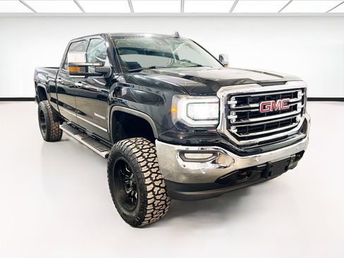 Used 2017 GMC Sierra 1500 SLT w/ SLT Premium Package image 3