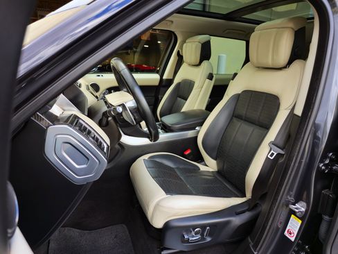 Used 2019 Land Rover Range Rover Sport HSE Dynamic image 14