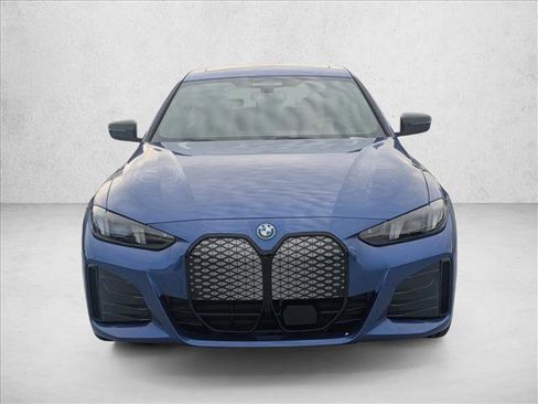 Used 2025 BMW i4 xDrive40i w/ M Sport Package AWD/4WD image 5