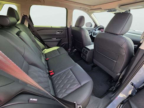 New 2026 Nissan Rogue Platinum AWD/4WD image 27