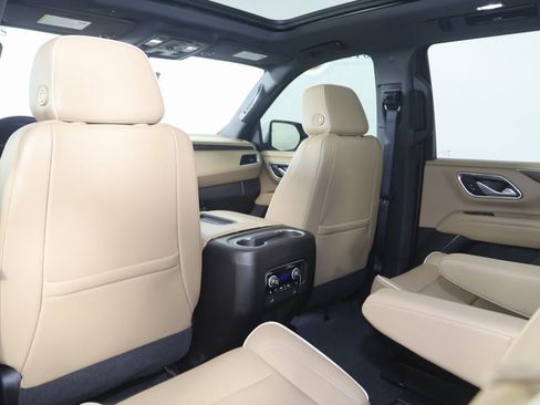 Used 2021 Chevrolet Tahoe Premier w/ Premium Package image 49