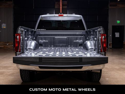 Used 2025 Ford F150 XL w/ Equipment Group 103A High AWD/4WD image 9