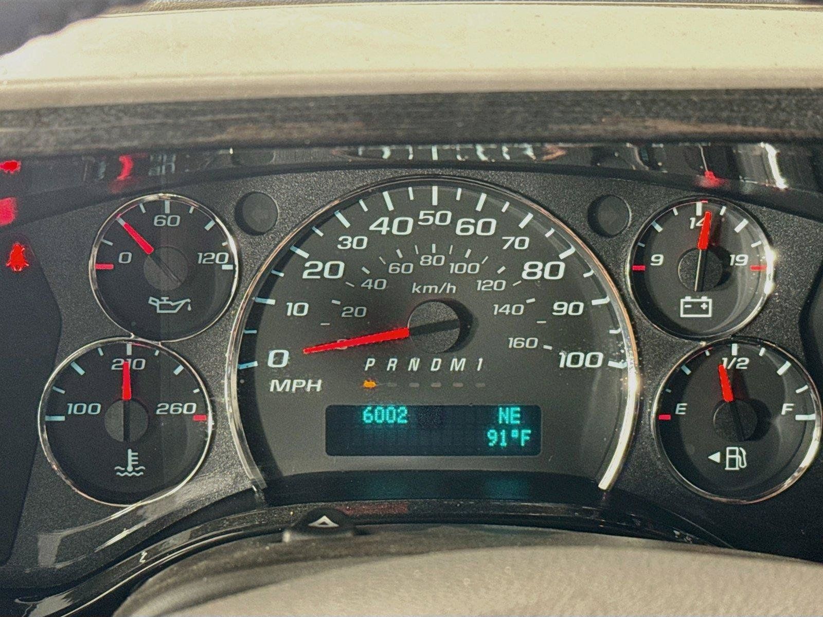Used 2023 Chevrolet Express 2500 RWD image 10