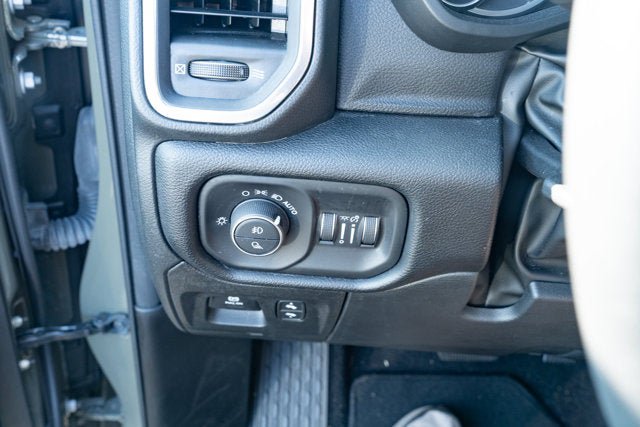 Used 2026 RAM 1500 Laramie AWD/4WD image 25