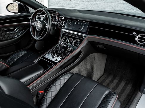 Used 2020 Bentley Continental GT AWD/4WD image 2