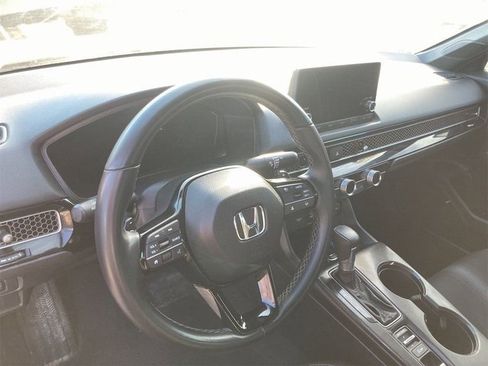 Used 2025 Honda Civic Sport image 8