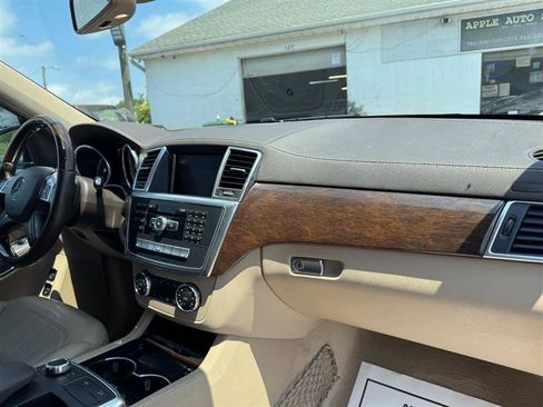 Used 2013 Mercedes-Benz GL 450 4MATIC image 13