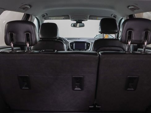 Used 2020 GMC Terrain SLT image 27