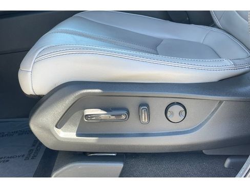 Certified 2025 Honda Pilot EX-L image 13