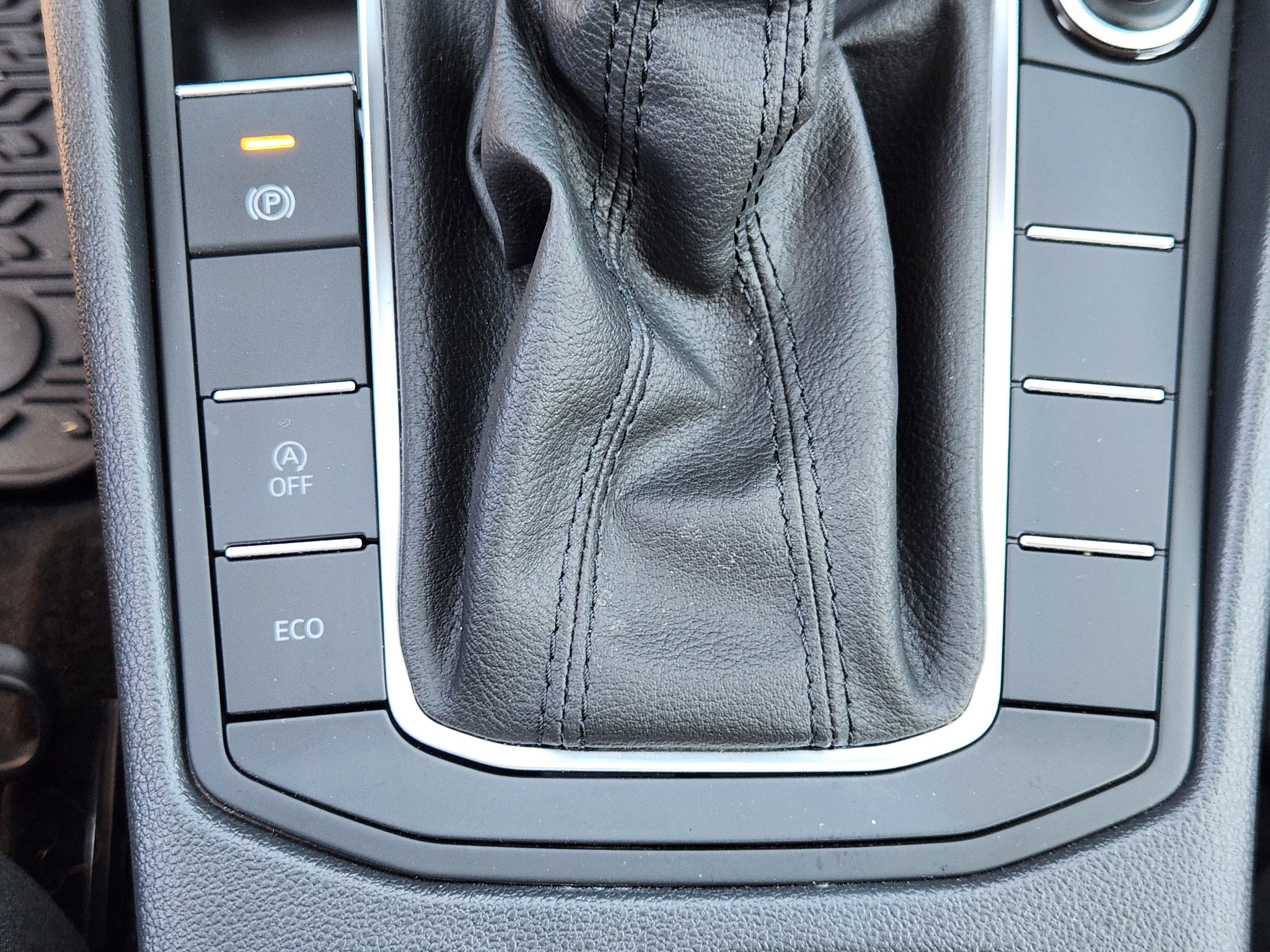 Certified 2023 Volkswagen Jetta S FWD image 21