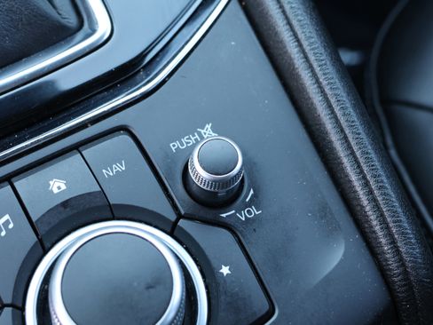 Used 2020 MAZDA CX-5 Touring image 30