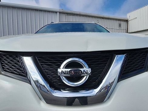 Used 2016 Nissan Rogue SL w/ SL Premium Package image 14