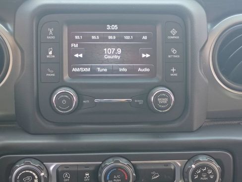Used 2018 Jeep Wrangler Unlimited Sport AWD/4WD image 21