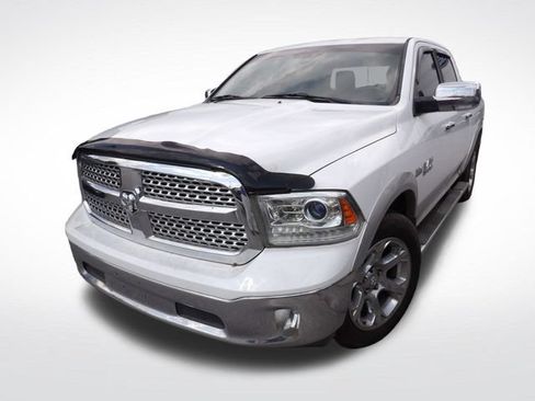 Used 2015 RAM 1500 Laramie RWD image 7