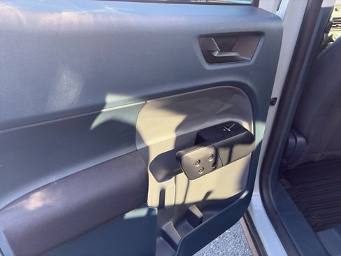 Used 2022 Ford Maverick XL w/ Equipment Group 100A Standard image 16