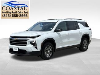 Used 2025 Chevrolet Traverse LT FWD video 1