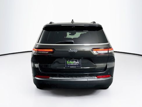 Used 2023 Jeep Grand Cherokee L Limited w/ Luxury Tech Group II AWD/4WD image 7