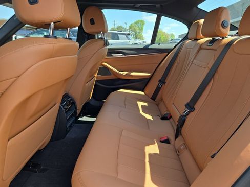 Used 2023 BMW 530i xDrive image 13