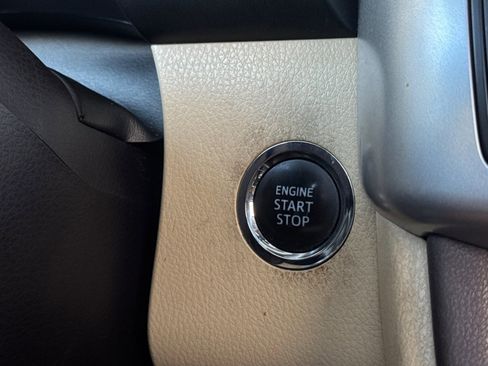 Used 2014 Toyota Highlander Limited Platinum image 35