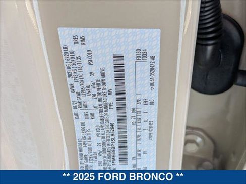 New 2025 Ford Bronco Badlands image 21