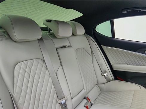 Used 2025 Genesis G70 3.3T Advanced w/ Sport Prestige Package image 26