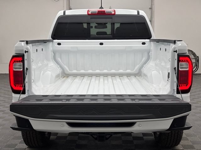 New 2026 GMC Canyon Elevation w/ Convenience Package RWD image 9