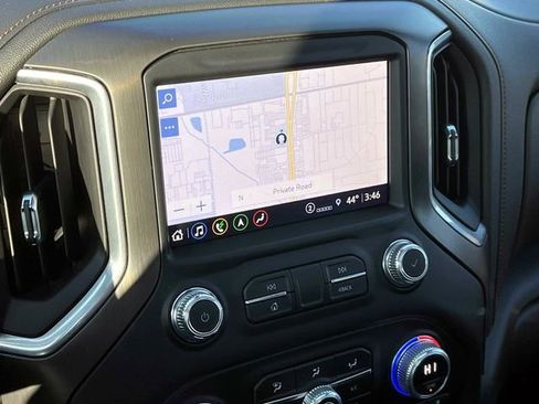 Certified 2022 GMC Sierra 1500 AT4 w/ AT4 Premium Package image 30