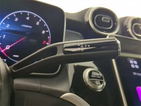 Certified 2026 Mercedes-Benz GLC 300 4MATIC image 32