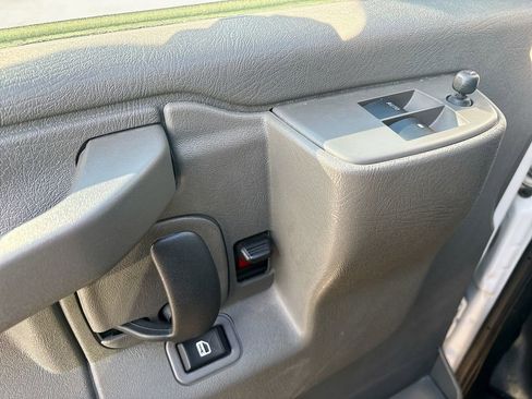 Used 2024 Chevrolet Express 3500 w/ Driver Convenience Package RWD image 17