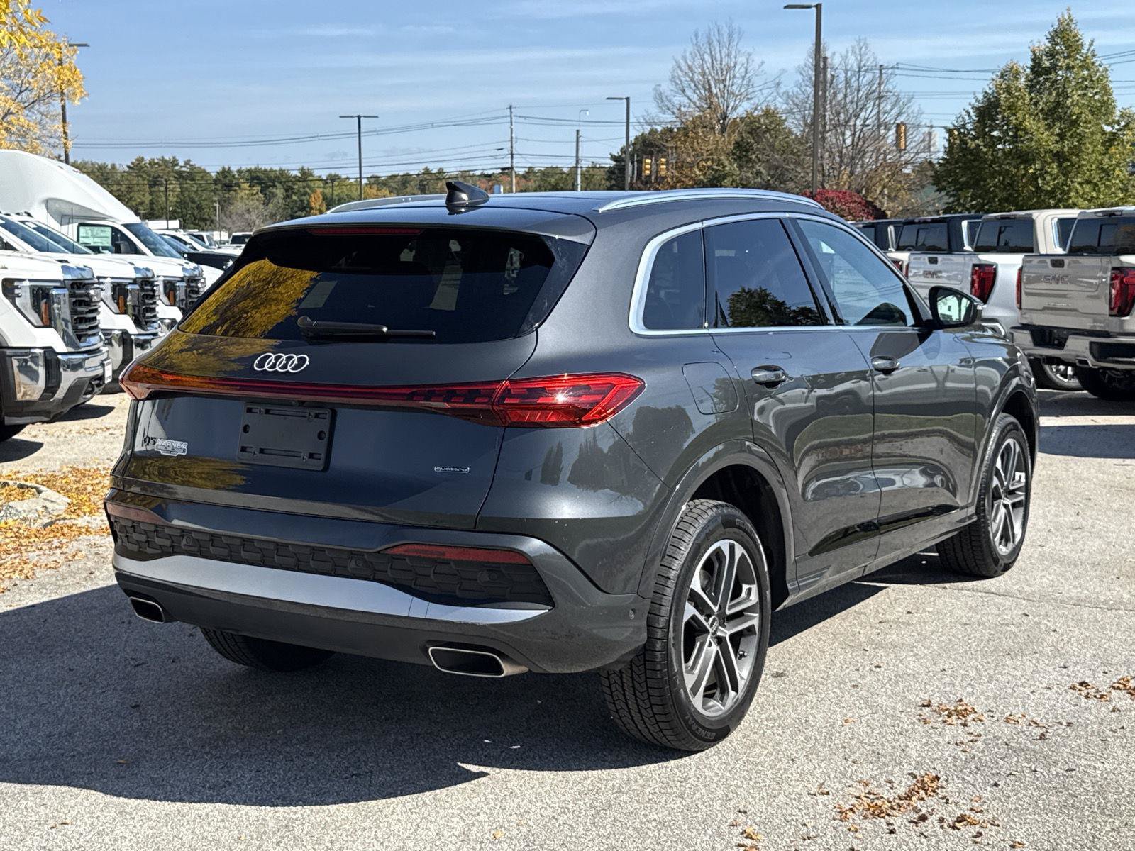 Used 2025 Audi Q5 Premium AWD/4WD image 8