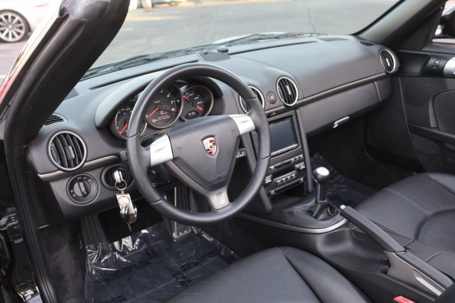 Used 2009 Porsche Boxster RWD image 25