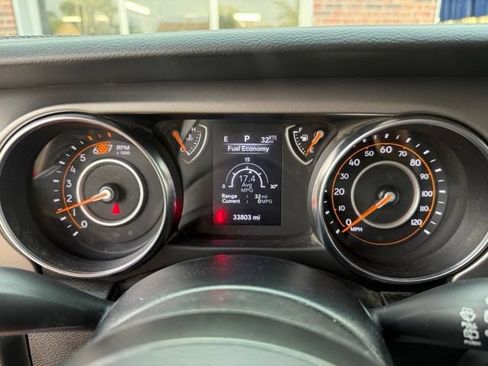 Used 2022 Jeep Wrangler Unlimited Sport AWD/4WD image 25