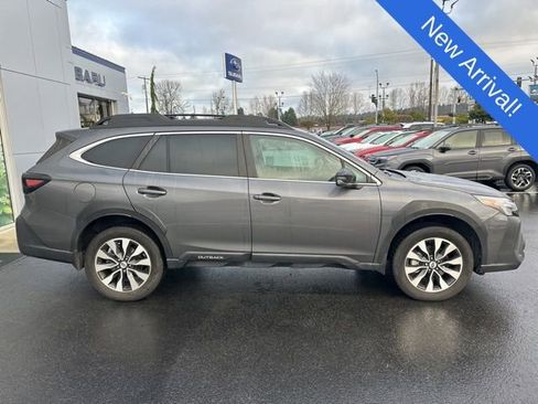 Used 2023 Subaru Outback Limited image 8