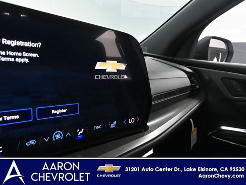 New 2026 Chevrolet Traverse LT w/ Driver Confidence Package image 9