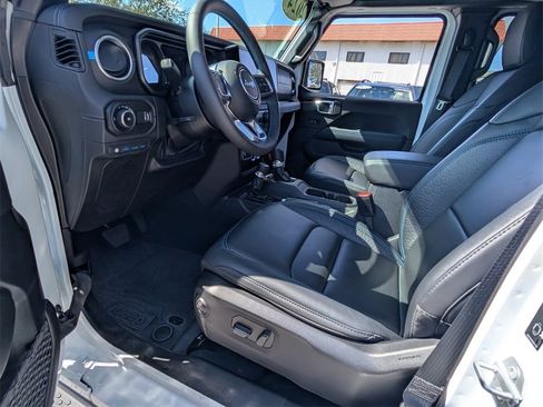 Used 2024 Jeep Wrangler High Altitude image 12