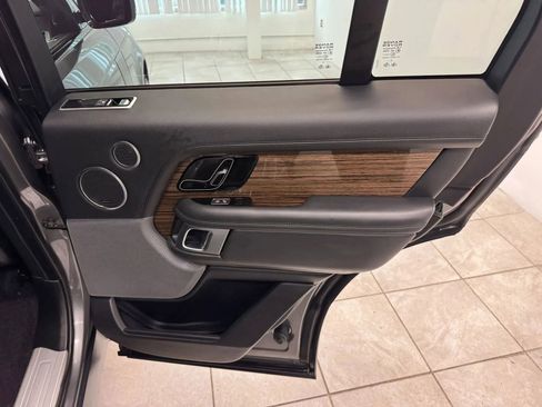 Used 2019 Land Rover Range Rover HSE AWD/4WD image 19