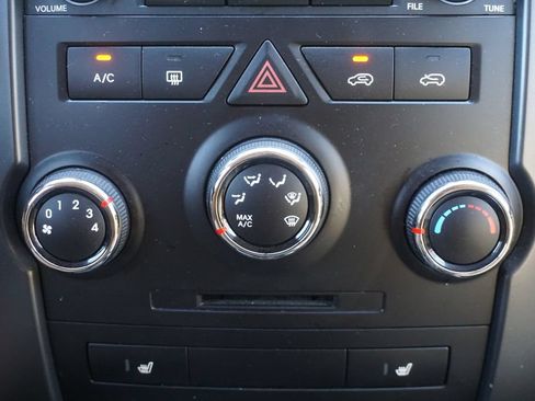 Used 2011 Kia Sorento 2WD w/ Convenience Pkg image 10