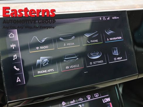 Used 2019 Audi e-tron Prestige w/ Prestige Package AWD/4WD image 19