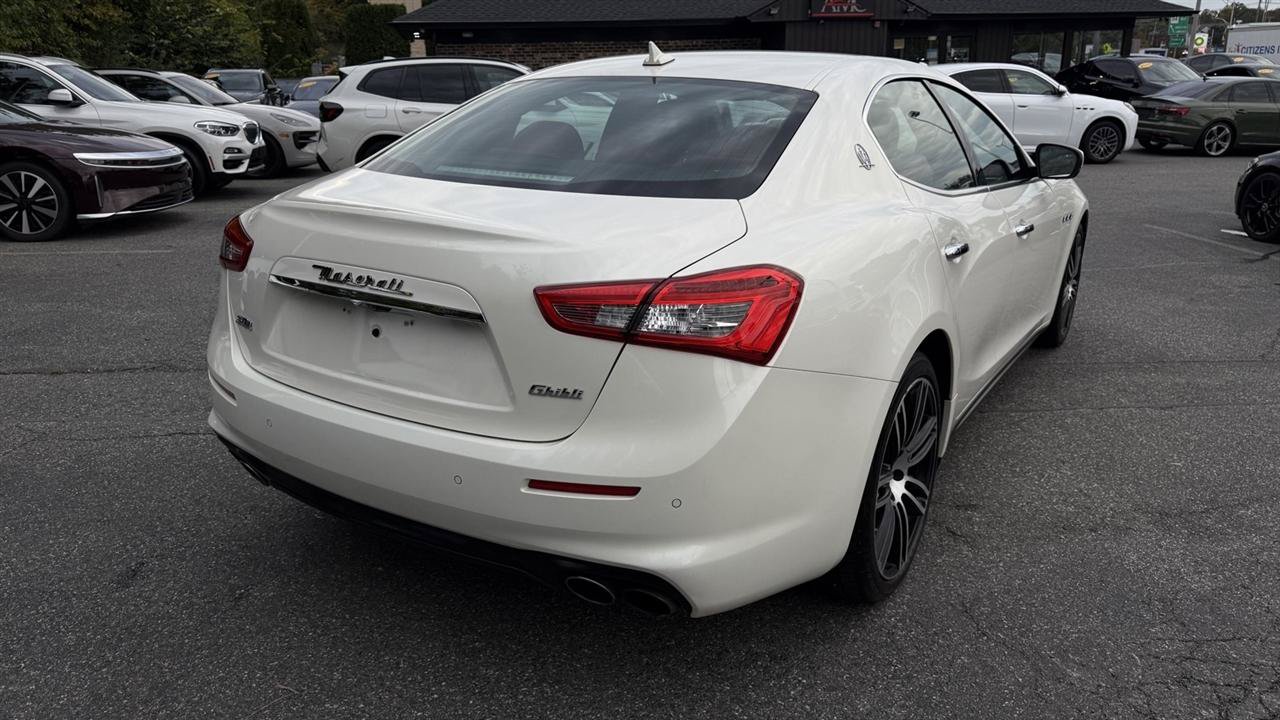 Used 2019 Maserati Ghibli S Q4 AWD/4WD image 14