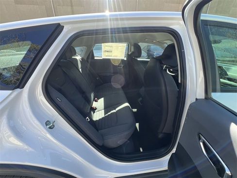 New 2025 Kia K4 EX image 32