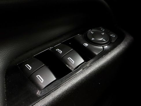 Used 2024 Chevrolet Equinox Premier AWD/4WD image 26