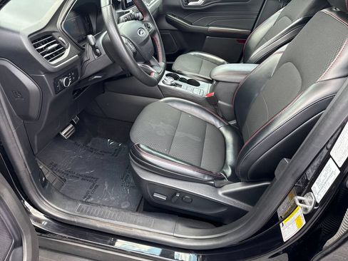 Used 2024 Ford Escape ST-Line AWD/4WD image 18
