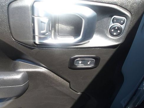 Used 2025 Jeep Wrangler Sport AWD/4WD image 14