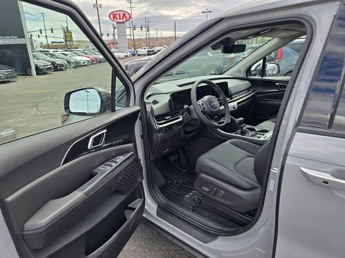 New 2026 Kia Carnival SX Prestige FWD image 23