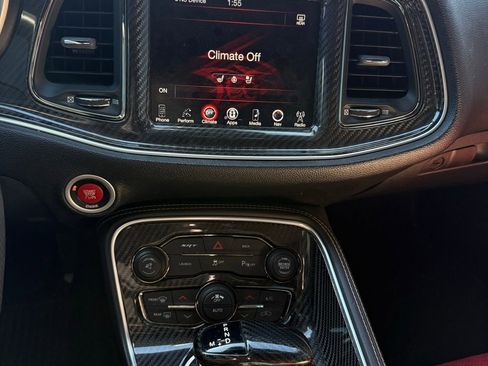 Used 2016 Dodge Challenger SRT Hellcat image 5