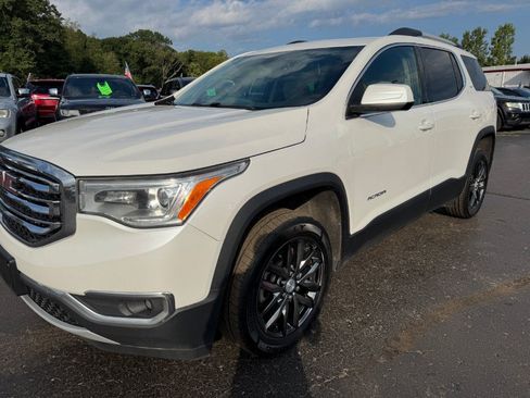 Used 2017 GMC Acadia SLT AWD/4WD image 9